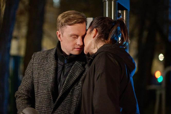Na Wspólnej, odc. 3652. Igor (Jakub Wesołowski), Judyta Bradecka (Anna Dereszowska)