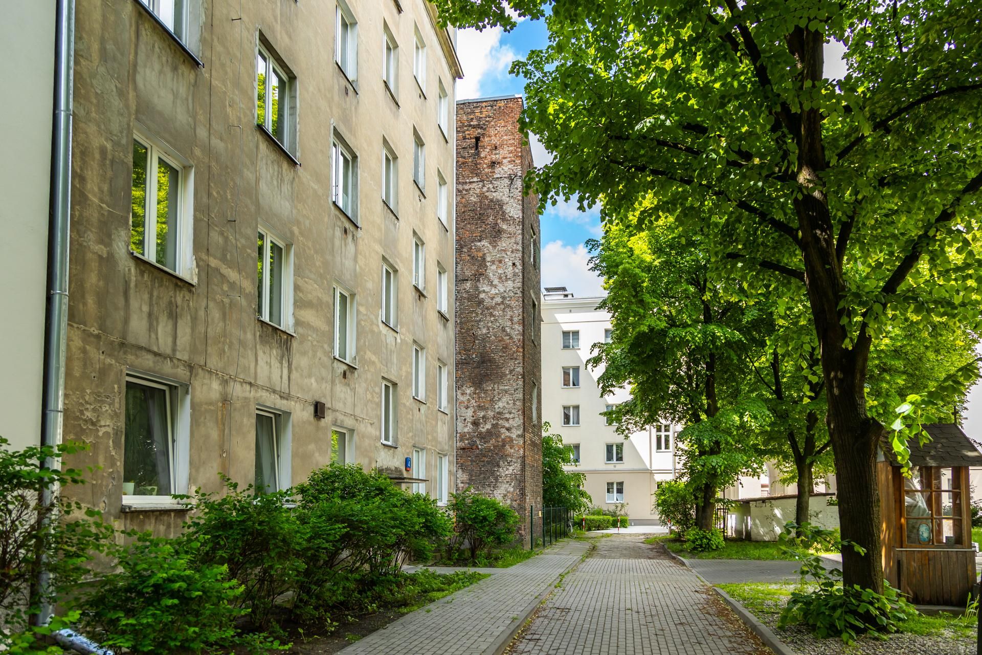 Kamienica przy ul. Węgierskiej 6 w Warszawie