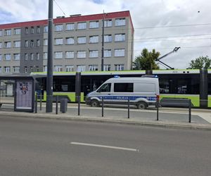  Olsztyn. Format - Śmierć na torach. Tramwaj potrącił rowerzystkę! Poważne utrudnienia.