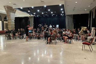 Jak oni grali! Wielki sukces orkiestry dętej Maestoso ze Wschowy na festiwalu w Hiszpanii 