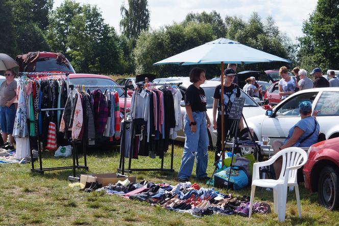 Pchli targ w podbydgoskich Przyłękach przyciągnął tłumy [ZDJĘCIA]