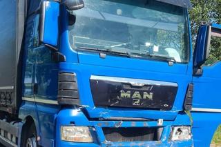 Lubelskie: Zderzenie ciężarówki z pojazdem służb drogowych. Pięć osób jest rannych