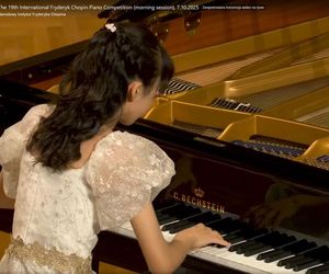 XIX Międzynarodowy Konkurs Pianistyczny im. Fryderyka Chopina. Stroje uczestników wywołały burzę