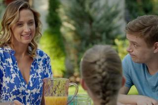 	Barwy szczęścia odc. 2944. Asia Sokalska (Anna Gzyra), Hubert (Marek Molak), Marysia (Nina Szumowska)