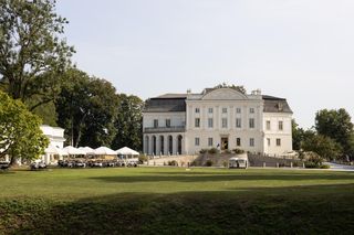 Pałac w Kurozwękach. Idealna propozycja na weekend