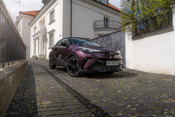 Toyota C-HR GR Sport 2.0 Hybrid Dynamic Force 184 KM e-CVT