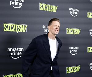 Wojciech Szczęsny ż żoną po premierze