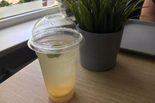 Bar mleczny KAprys znajduje się przy ul. Marii Skłodowskiej-Curie