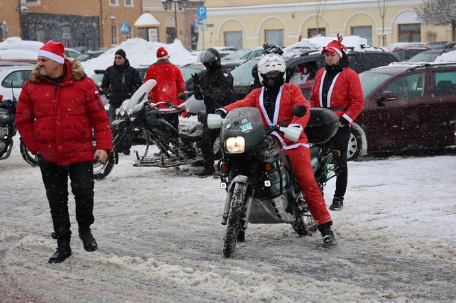 Śnieżyca niestraszna MotoMikołajom z Lublina!