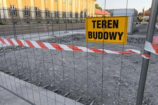 Naprawa peronu zatoki autobusowej przy ul. Szkotnik w Tarnowie