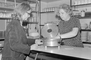 QUIZ PRL. Sprzęty kuchenne w Polce Ludowej. To były hity AGD