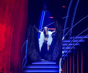 Roksana Węgiel pałaszuje śniadanko w samym szlafroku. Kevin nie wytrzymał!