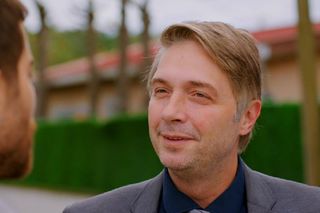 Miłość i nadzieja, odcinek 332. Cihan, Tahir