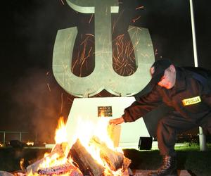 Walka o ogień na Kopcu Powstania. Czy iluminacja zastąpi ogień przez 63 dni obchodów