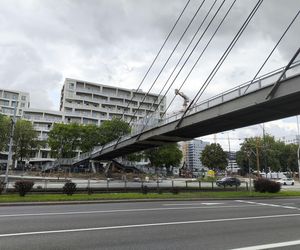 Kolejna kładka do likwidacji w Warszawie. W jej miejscu powstanie przejście naziemne
