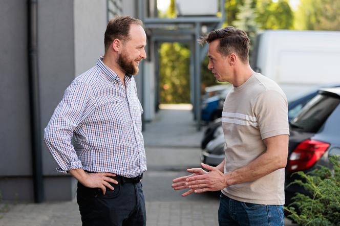 Na Wspólnej odc. 3536. Paweł Wójcik (Grzegorz Kwiecień), Emil (Piotr Ligienza)