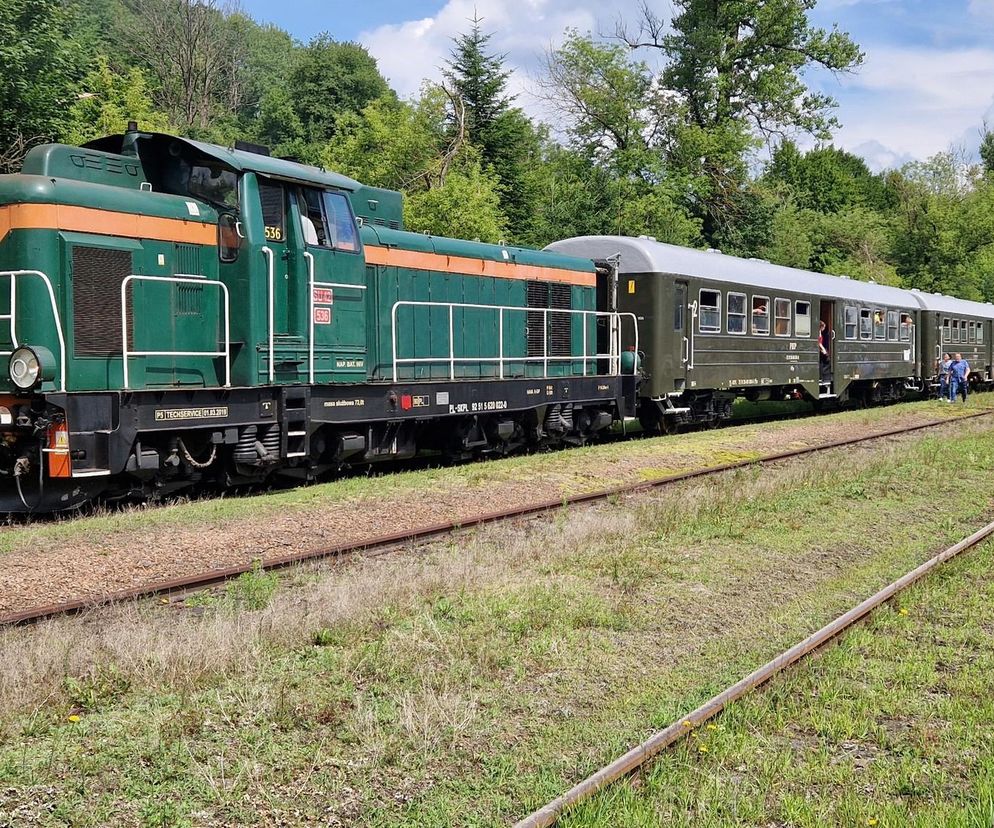 Pociąg Retro Express Bieszczady znów kursuje! W weekend pojedzie z Jasła do Krościenka 