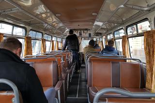 Kurs zabytkowym autobusem i rejs tramwajem wodnym