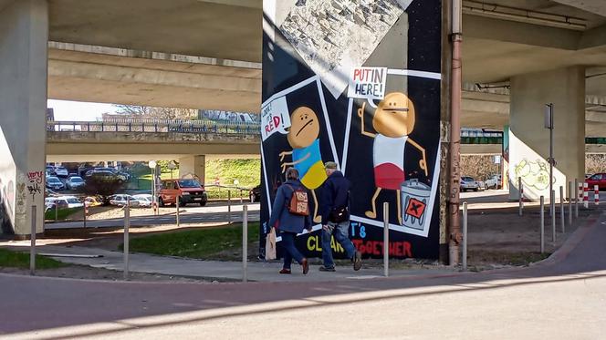 Polak i Ukrainiec wspólnie "sprzątają" świat. Nowy antywojenny mural w Szczecinie