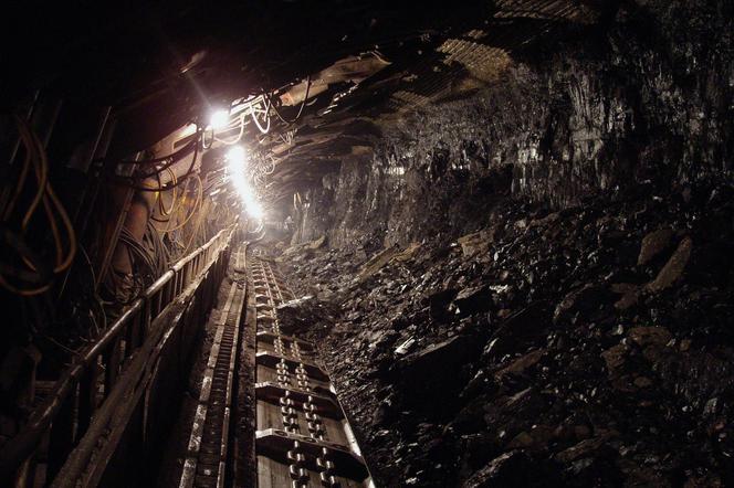 Knurów: Straszny wypadek w kopalni. Górnika ZASYPAŁY SKAŁY! Nie udało się go uratować