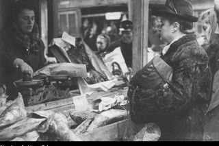 Jak dobrze znasz święta w PRL?