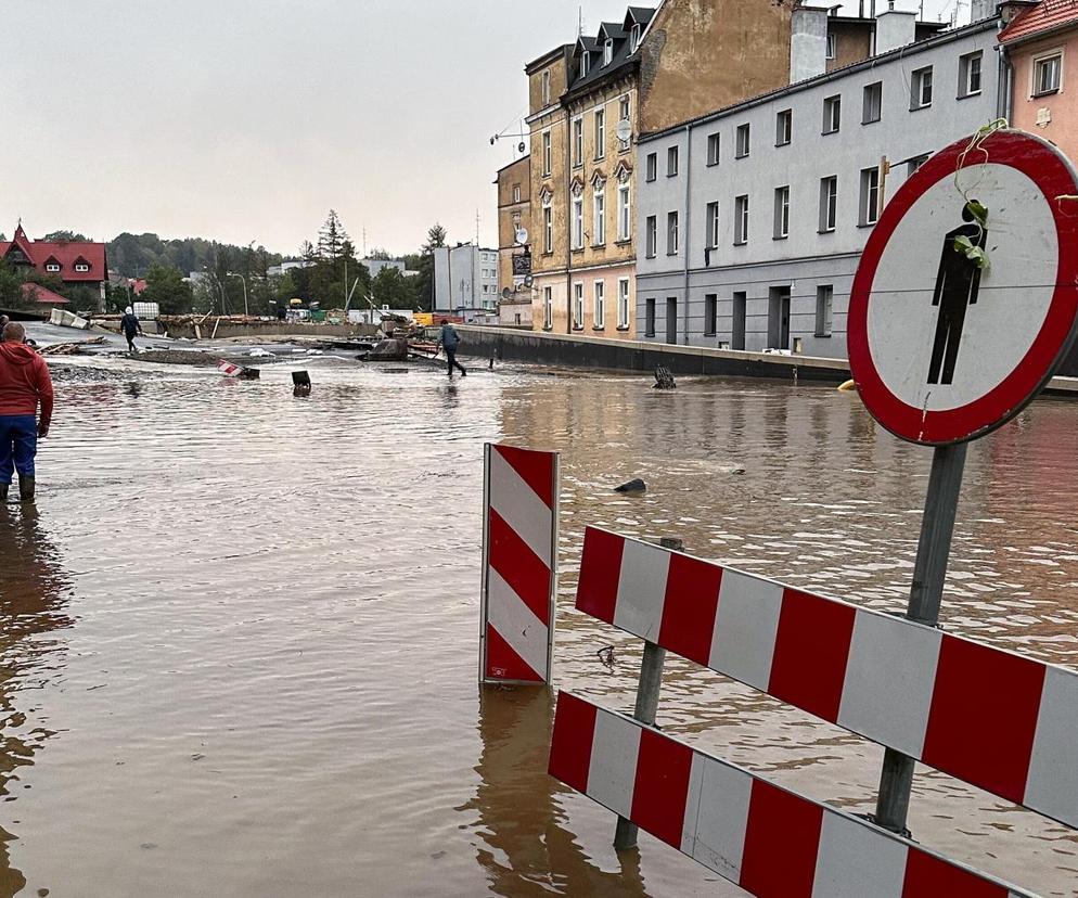 Powódź w Polsce. Czy można pić wodę z kranu? 