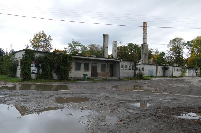 Pabianice. Nastolatkowie podejrzani o znęcanie się nad bezdomnym. 43-latek walczy w szpitalu o życie