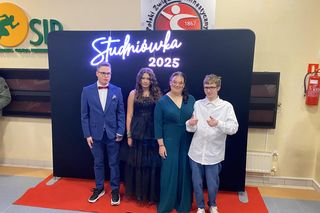 Studniówka 2025 w II Liceum Ogólnokształcącym w Zielonej Górze