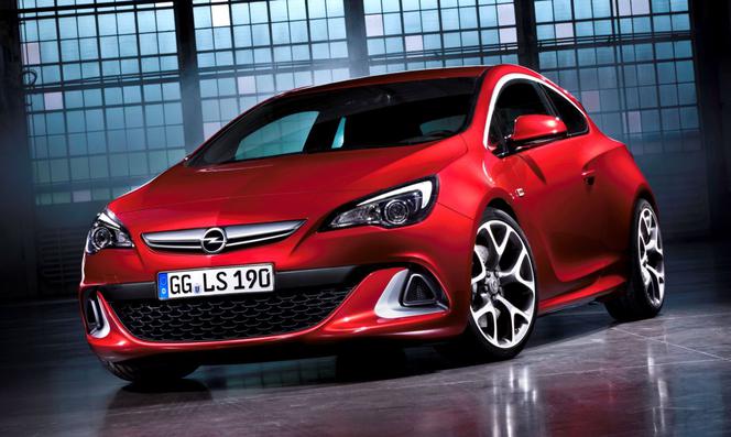 Opel Astra OPC 2012