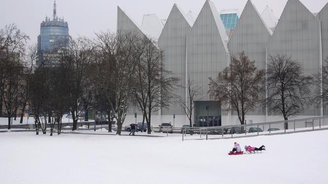 Zima na placu Solidarności