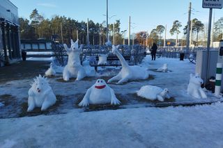 Lodowe rzeźby na Głębokim