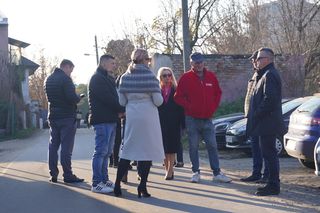 Ograniczenie prędkości czy progi zwalniające? Mieszkańcy ul. Wapiennej mają odmienne zdanie