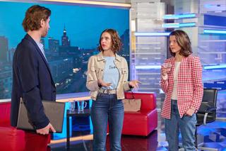 Na Wspólnej odc. 3653. Roma Lenarska (Julia Kamińska), Marta (Joanna Jabłczyńska), Brycki (Piotr Duda)