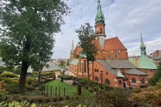 To najciekawszy punkt widokowy w Krakowie. Zachwyca panoramą i rzeźbami z żelaza [GALERIA]