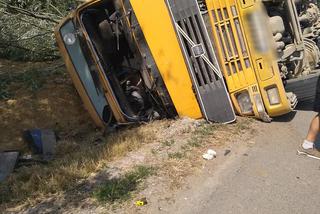 Przewrócona ciężarówka