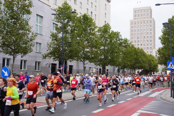 Uczestnicy Maratonu Warszawskiego 2025