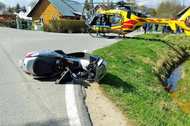 Wypadek na Podkarpaciu: Audi najechało na motocykl. Ranny ojciec i 10-letni syn