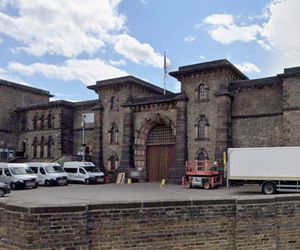 Kolejny więzień wyszedł przez pomyłkę. Policja prowadzi obławę