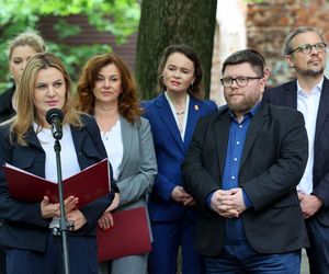 Warszawa. Kamienica Ząbkowska 19