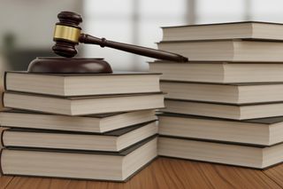 Ziobro kontra Żurek. Kto naprawdę złamał prawo?