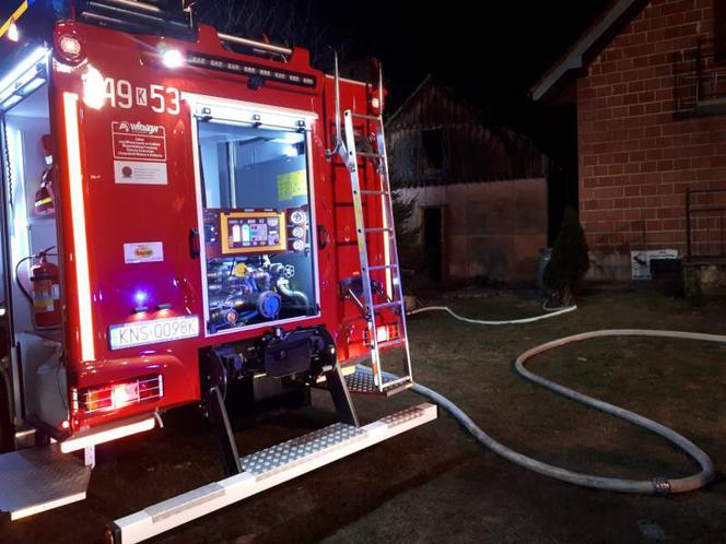 TRAGEDIA w Łososinie Dolnej! Strażacy znaleźli zwęglone ZWŁOKI kobiety! 