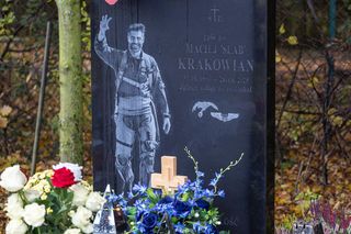 Tak wygląda grób Macieja Krakowiana przez 1 listopada