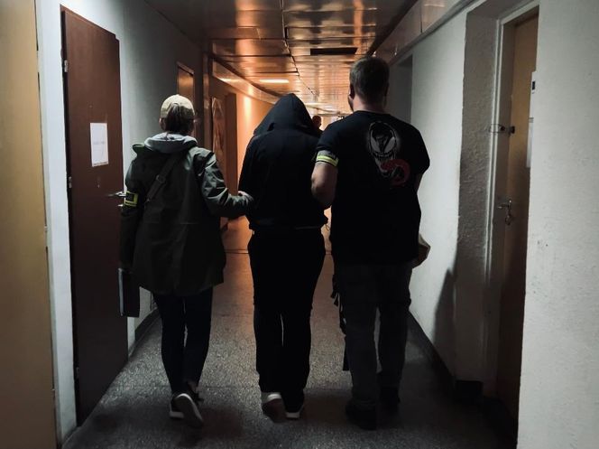 Kolejny cios w zorganizowaną grupę przestępczą – pięć osób zatrzymanych za nielegalne odpady i pranie brudnych pieniędzy