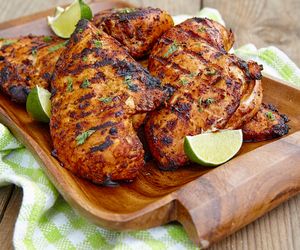 Soczysty filet z kurczaka z grilla? Z tą genialną marynatą zawsze się udaje!