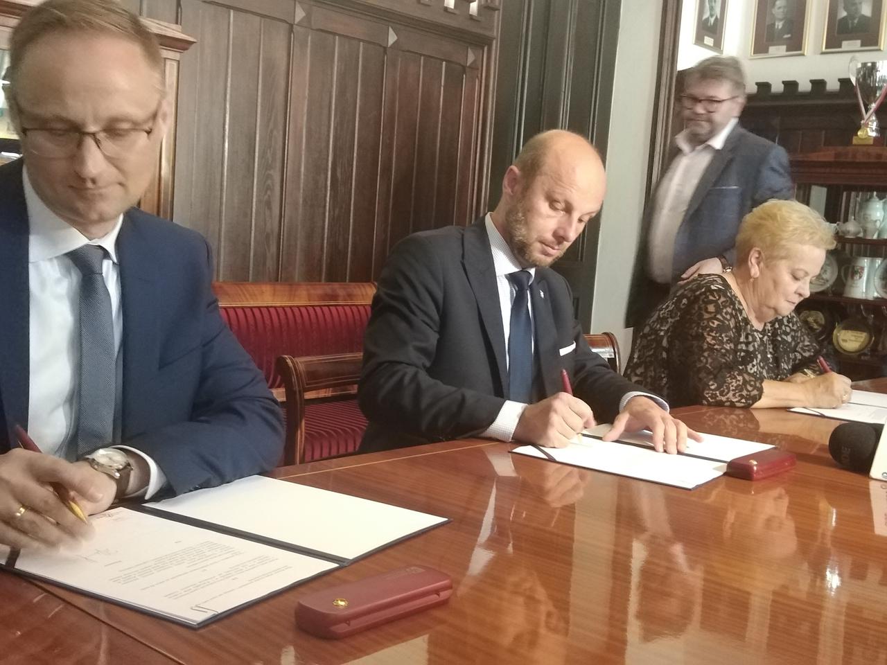 RZESZÓW. W lipcu rusza bilet zintegrowany. Zapiszecie go na Rzeszowskiej Karcie Miejskiej