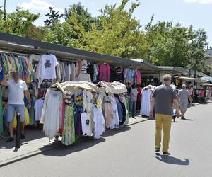 Walka o miejsce na Wiatraku. Kierowcy kontra sprzedawcy i klienci 