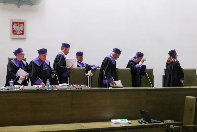 Wielka awantura przed Trybunałem Stanu. Szok! "Dzwonimy po policję!"