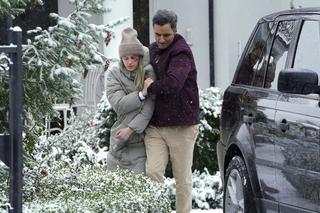 	Barwy szczęścia odc. 2816. Zbyszek Stawicki (Piotr Borowski), Kama (Natalia Jędruś)