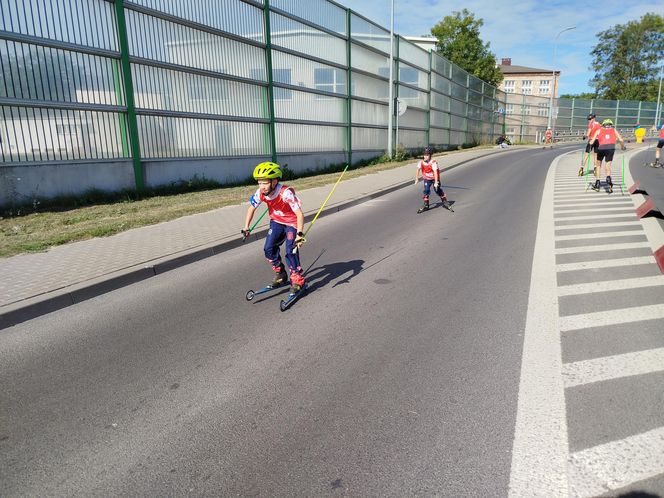 Zawody o Puchar Polski na nartorolkach Marwe Cup 2025 zostały zainaugurowane w Siedlcach