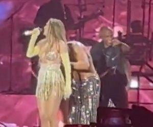 Jennifer Lopez nie nosi bielizny?! Tym razem na szczęście miała…